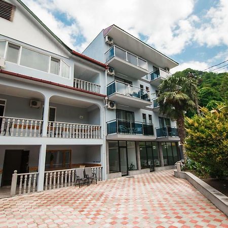 Hotel Ararat 高尼奥 外观 照片