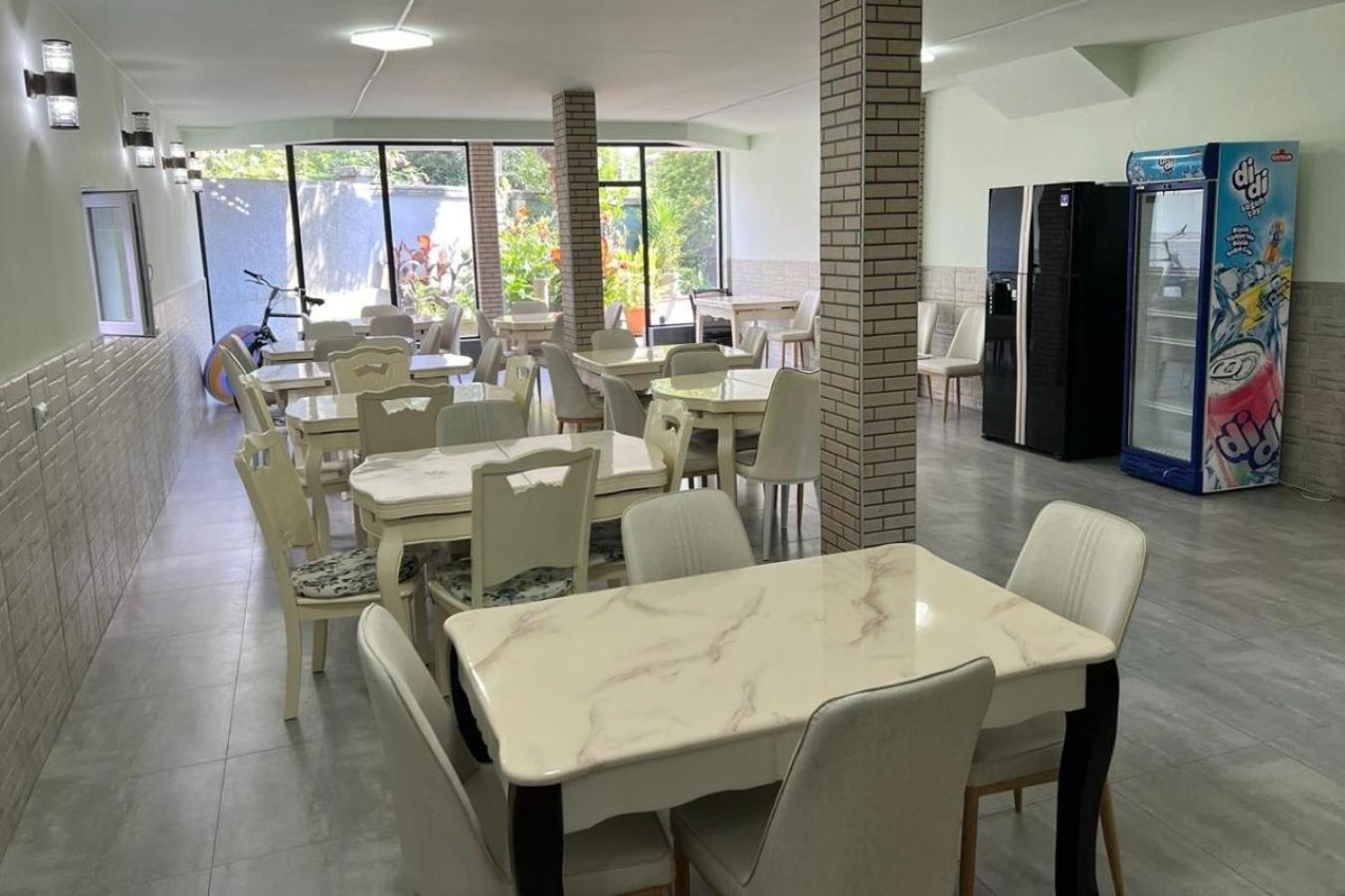 Hotel Ararat 高尼奥 外观 照片