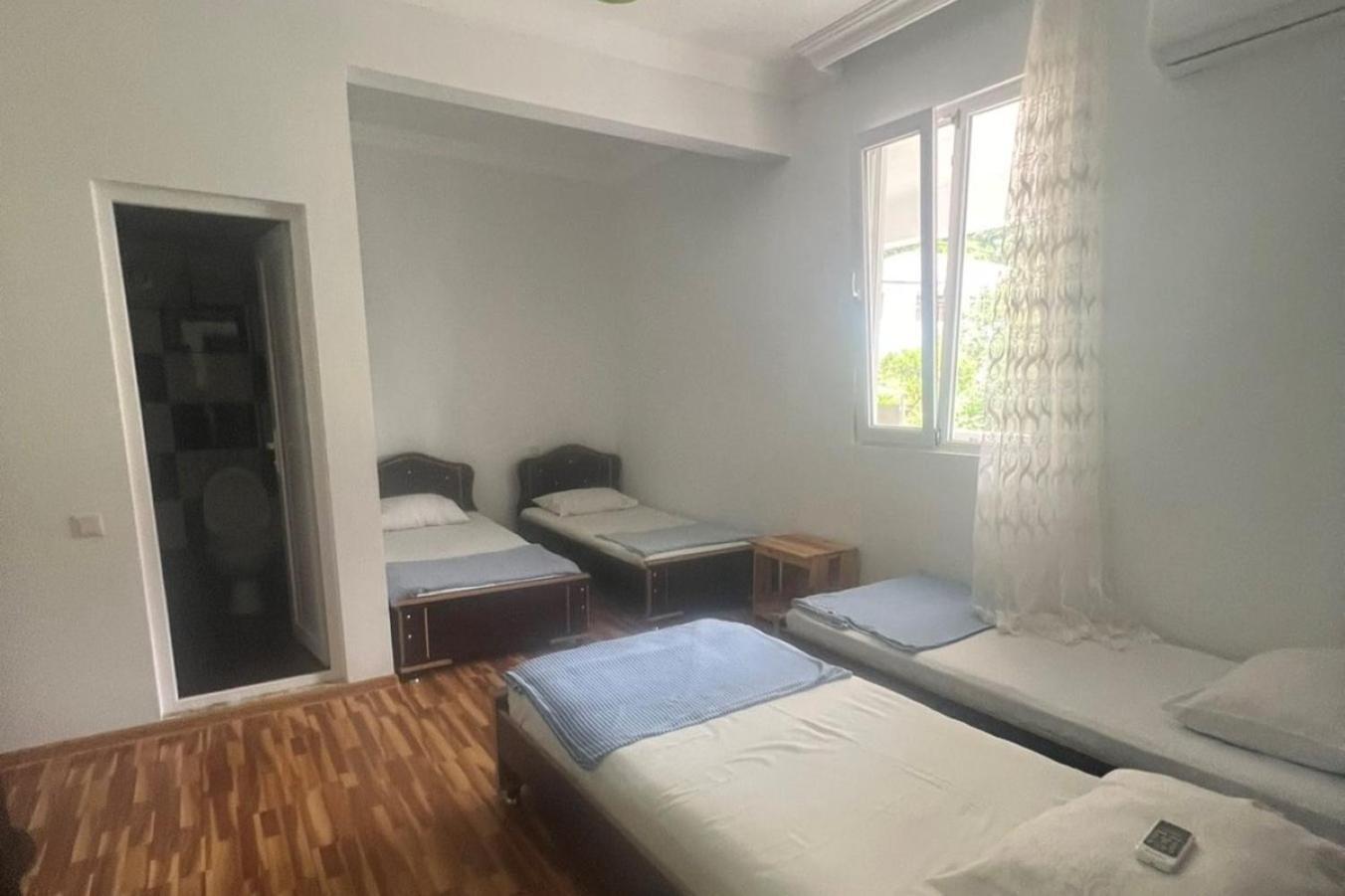 Hotel Ararat 高尼奥 外观 照片