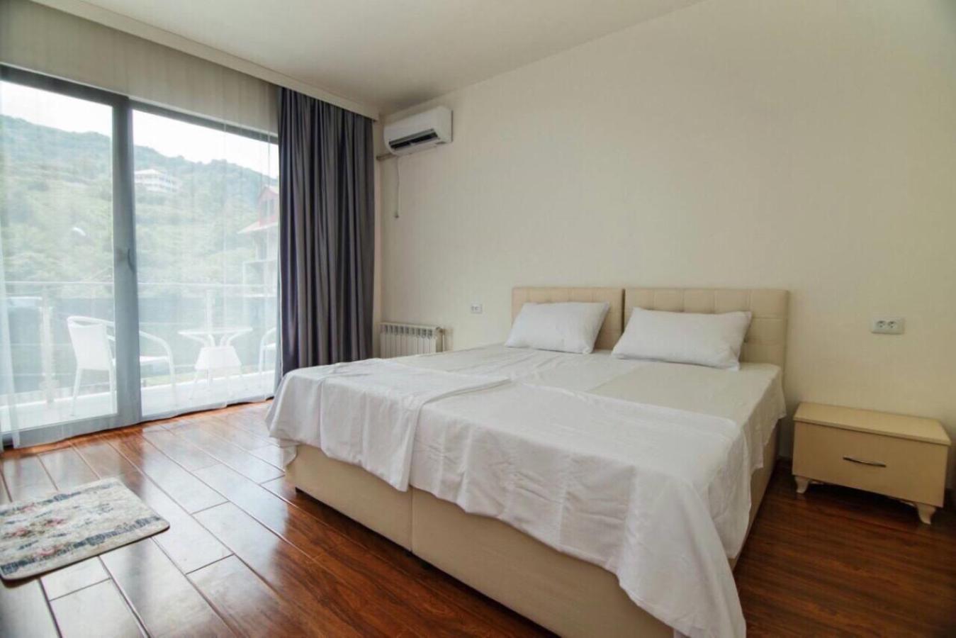Hotel Ararat 高尼奥 外观 照片