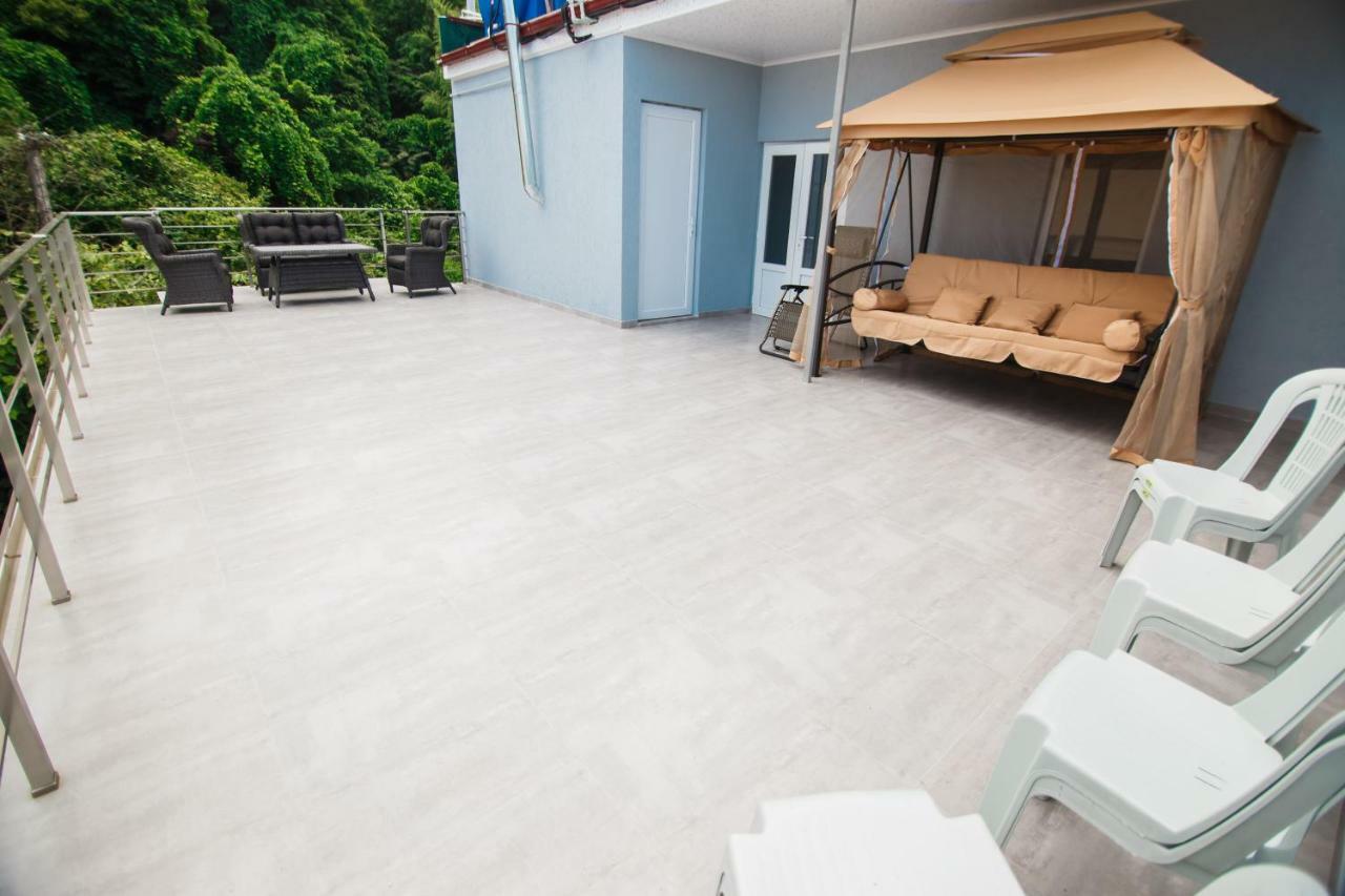 Hotel Ararat 高尼奥 外观 照片
