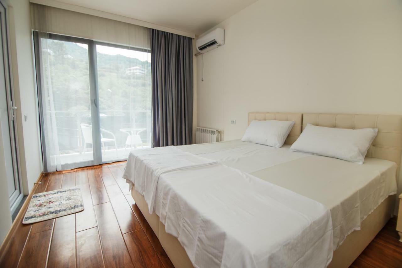 Hotel Ararat 高尼奥 外观 照片