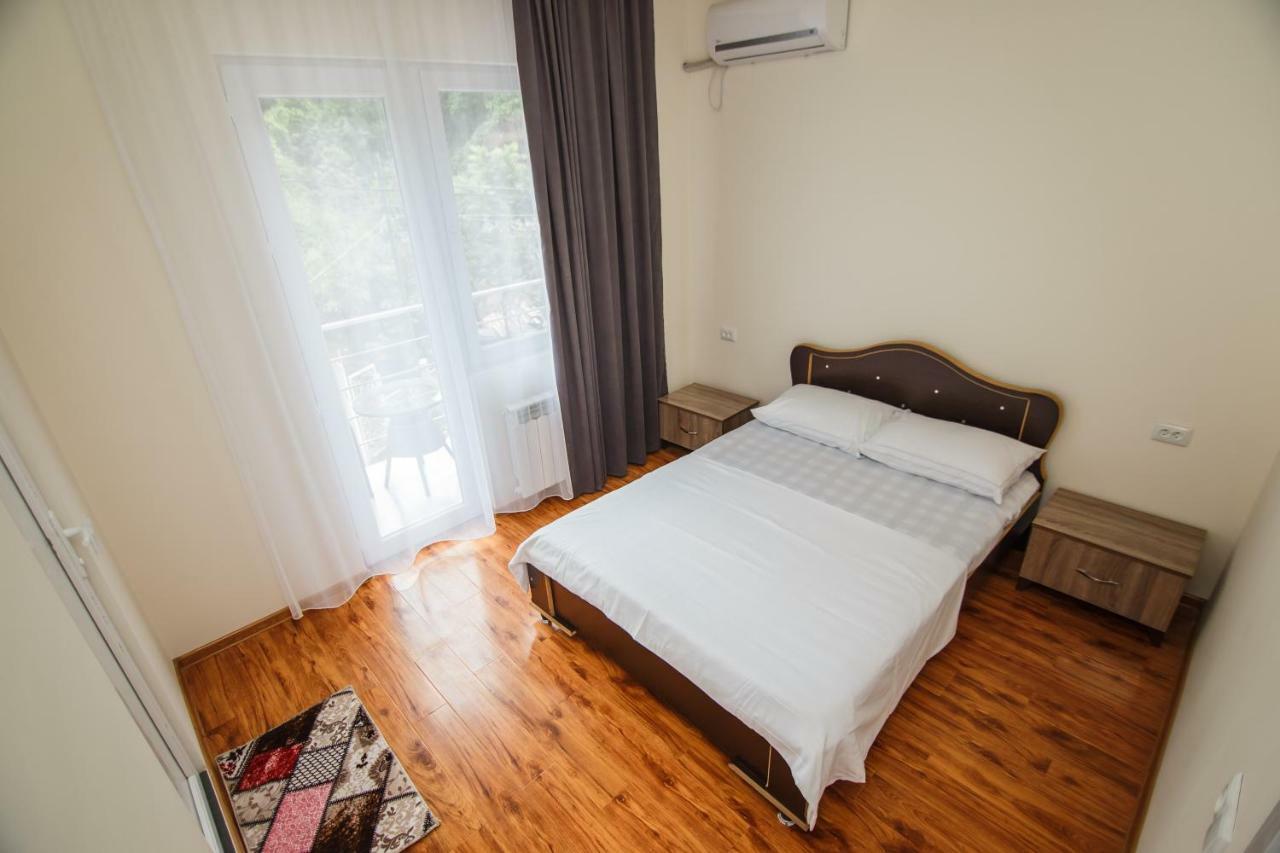 Hotel Ararat 高尼奥 外观 照片